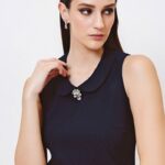 Φόρεμα αμάνικό με γιακά