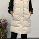 Μπεζ γυναικείο αμάνικο μπουφάν