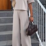 Μπεζ γυναικείο set crop top και παντελόνα