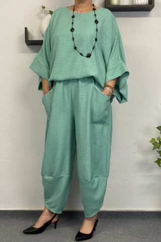 Αέρινο σετ με σαλβάρι στο χρώμα της μέντας