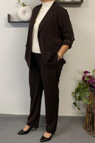 Καφέ γυναικείο κοστούμι - Image 3