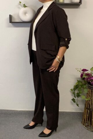 Καφέ γυναικείο κοστούμι - Image 4